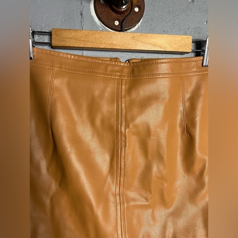 Free People Maya Mod Cashew Faux leather zip up mini skirt size 10 - Picture 6 of 10